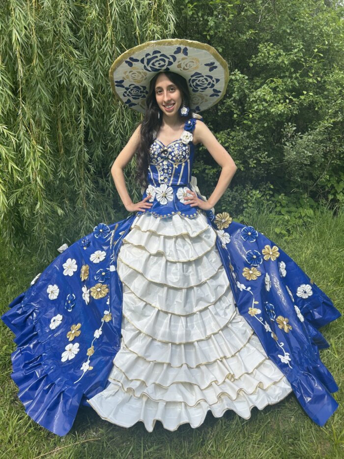 Esmeralda entry photo 1