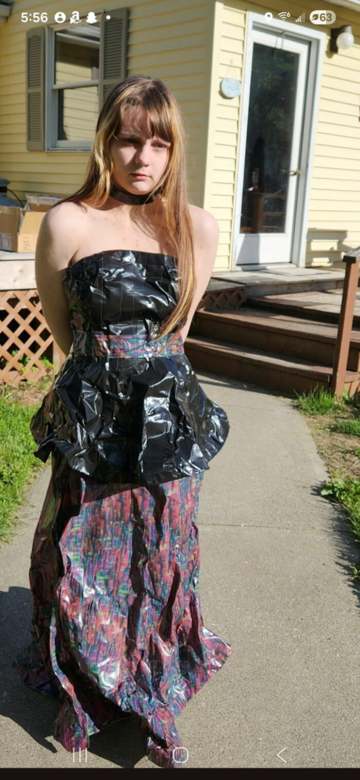 Chloe entry photo 1