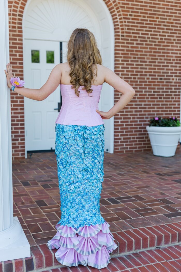 Lauren entry photo 3